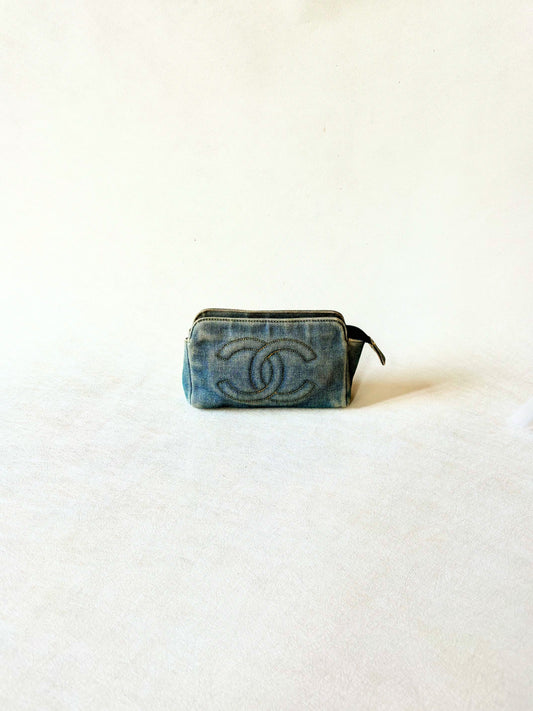 CHANEL Pochette Denim
