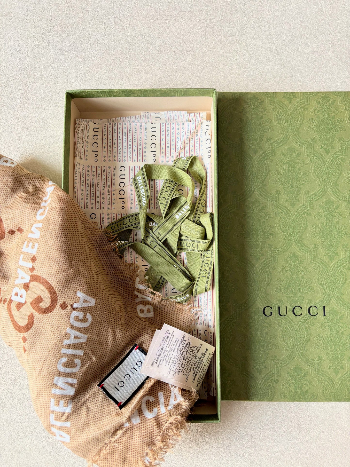 GUCCI Foulard Monogramme