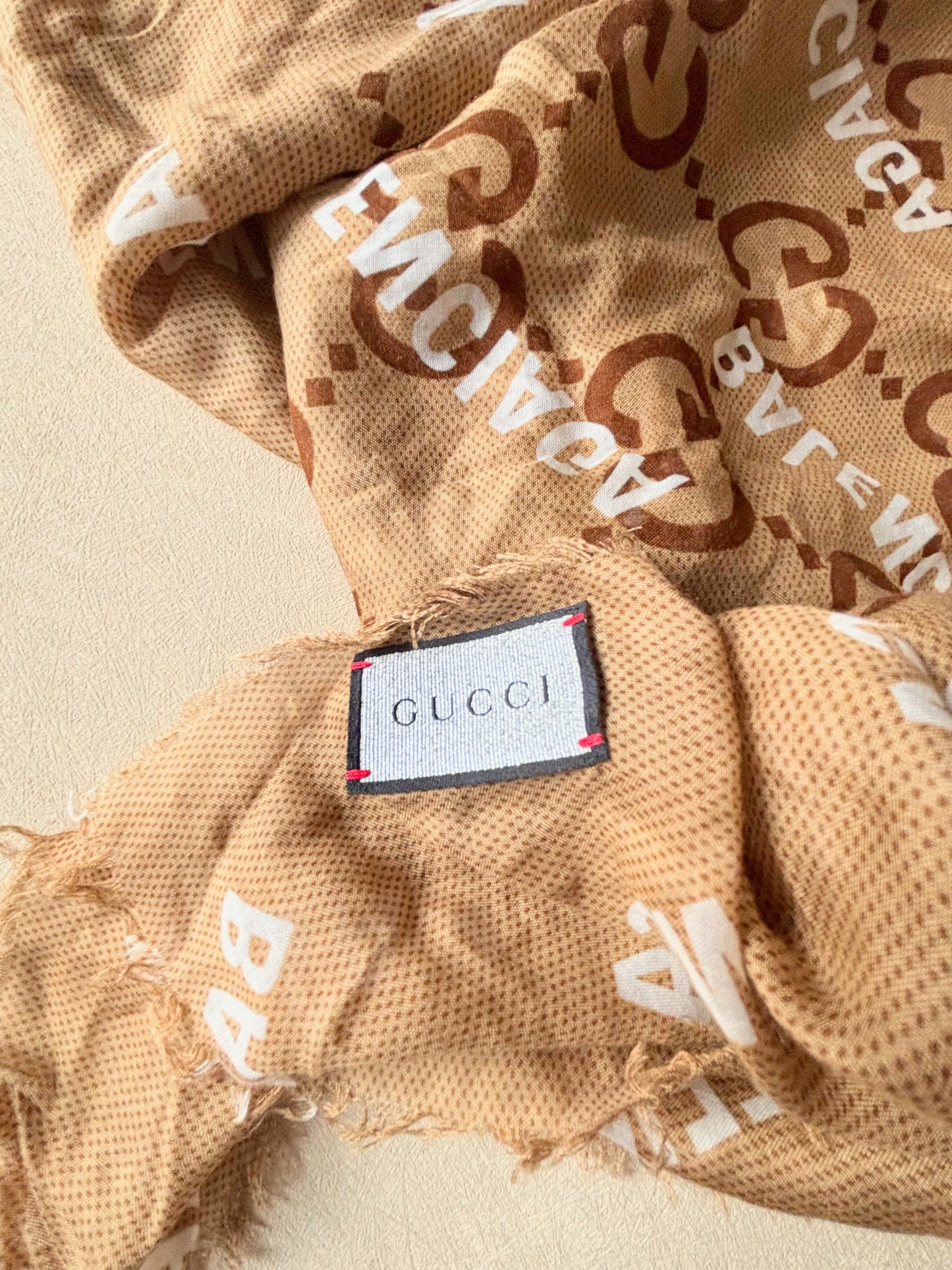 GUCCI Foulard Monogramme