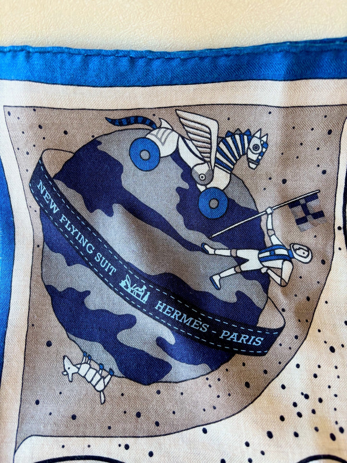 HERMÈS Châle Rectangle Cosmic Horse Set