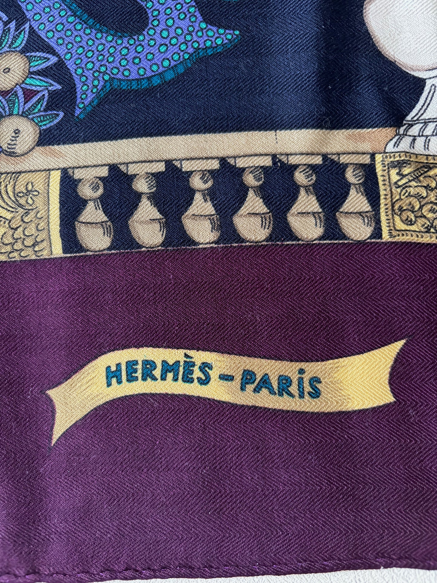 HERMÈS Châle cachemire et soie