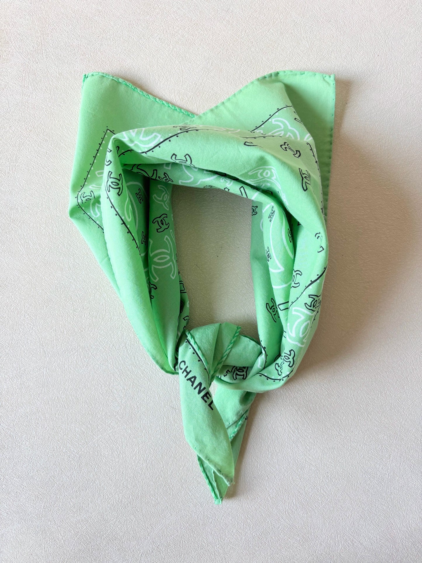 CHANEL Foulard Bandana