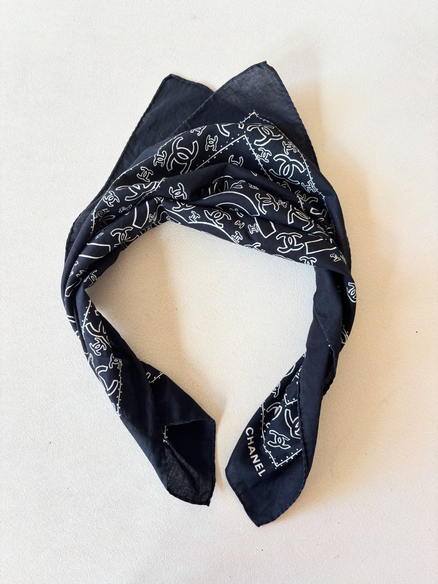 CHANEL Foulard Bandana