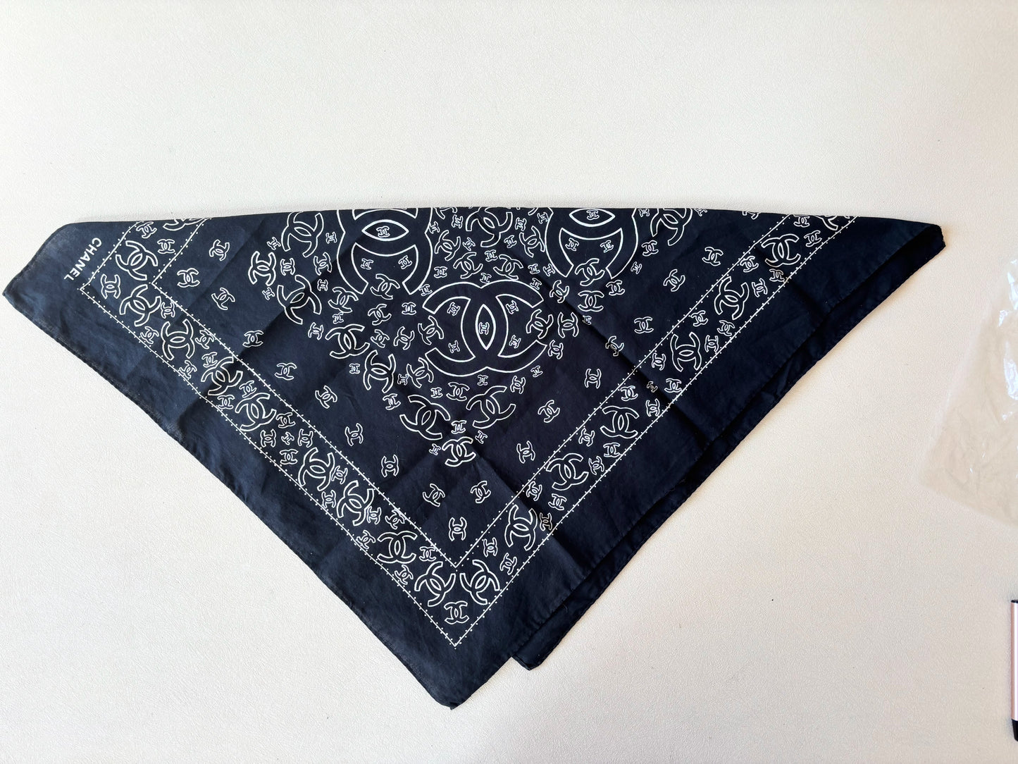 CHANEL Foulard Bandana