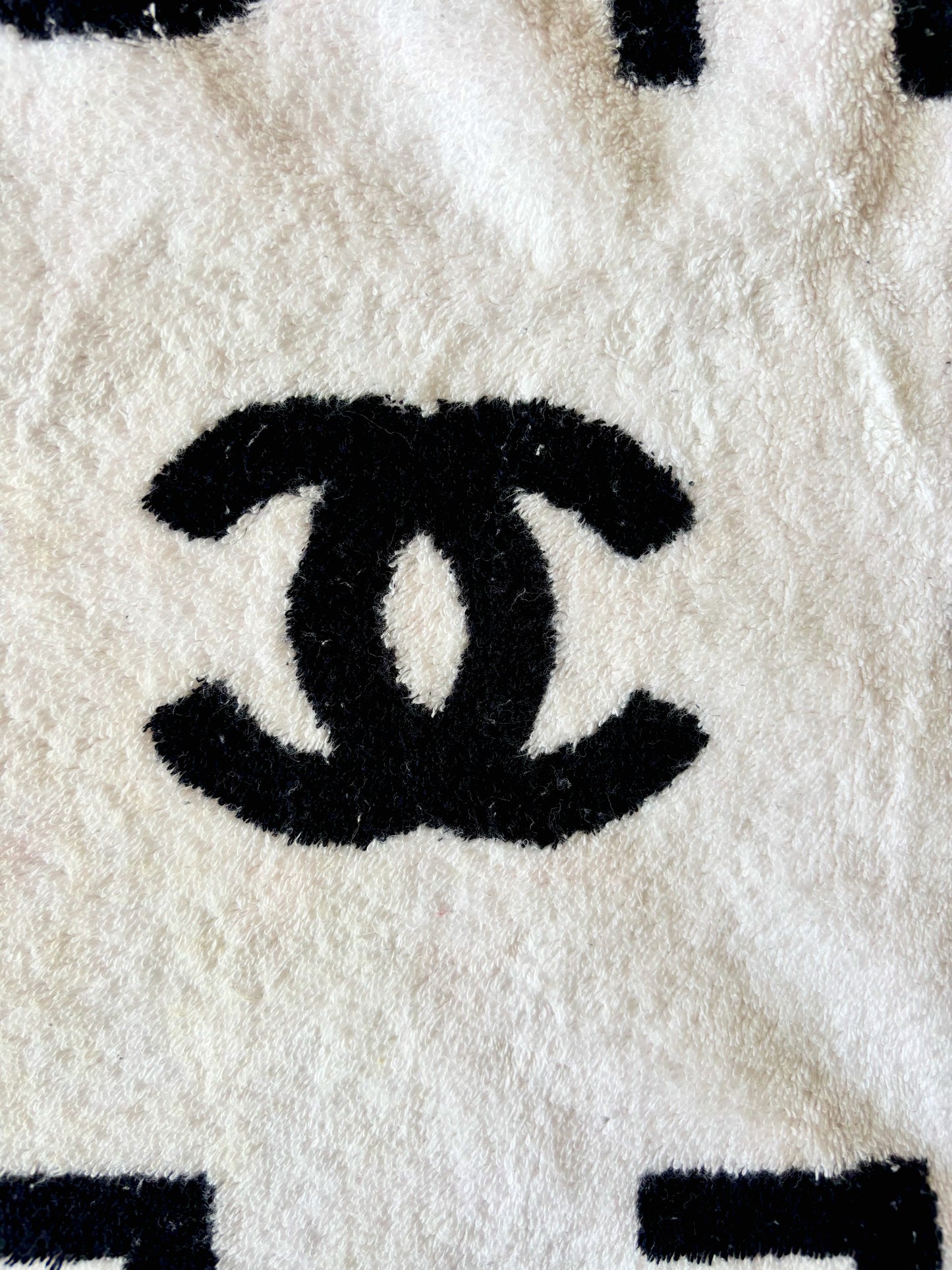 CHANEL Drap de Plage