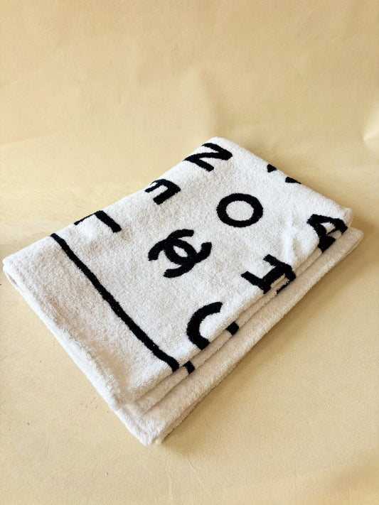 CHANEL Drap de Plage
