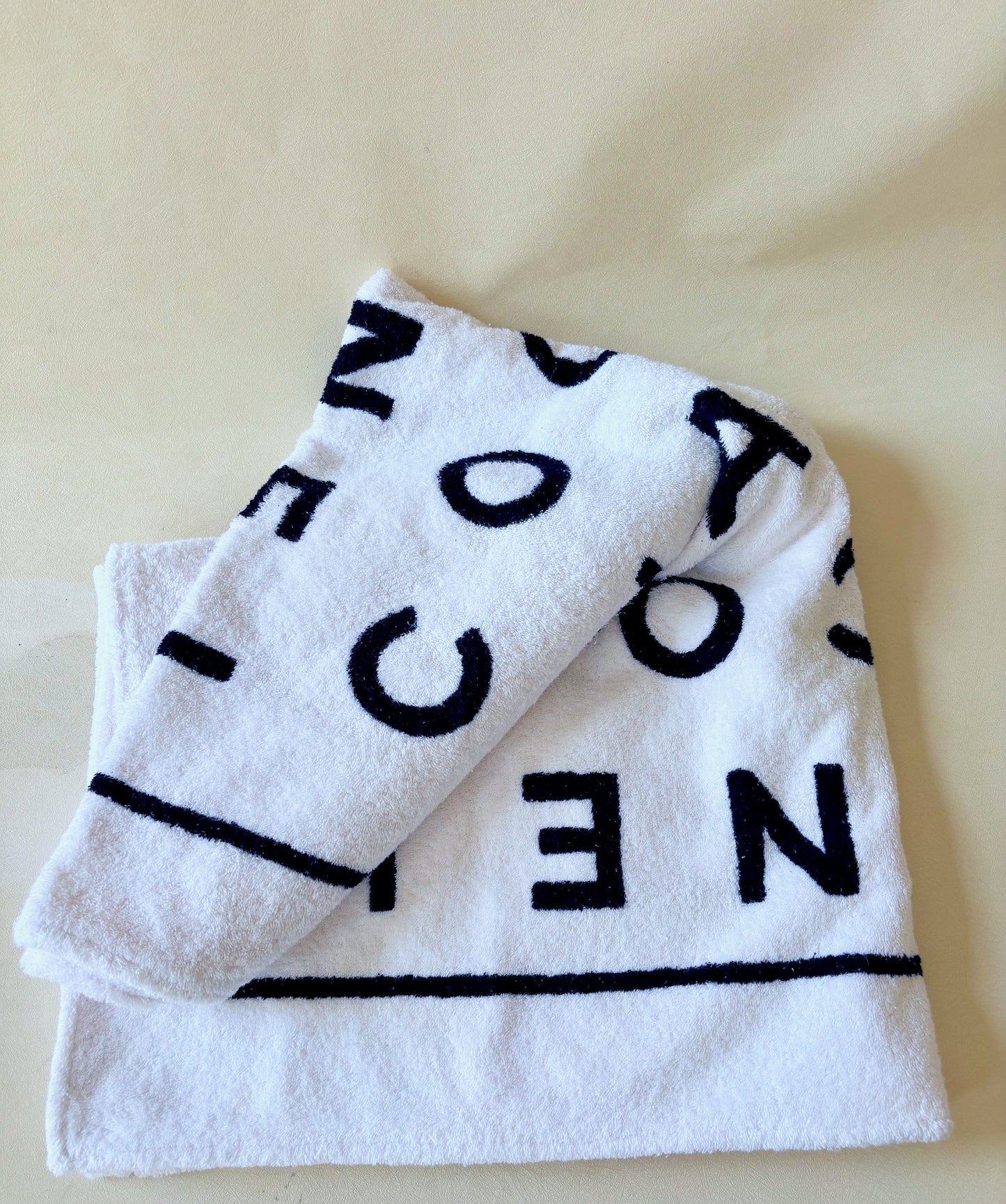 CHANEL Drap de Plage Coco