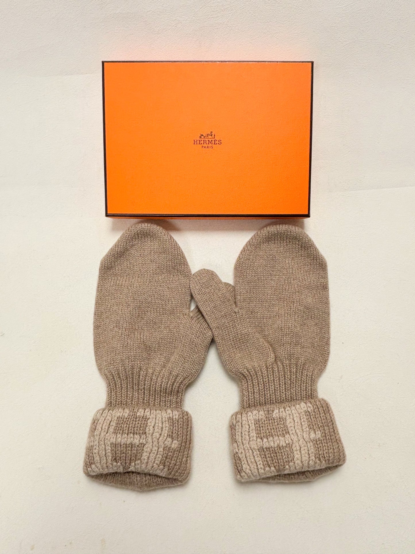 HERMÈS Gants en cachemire