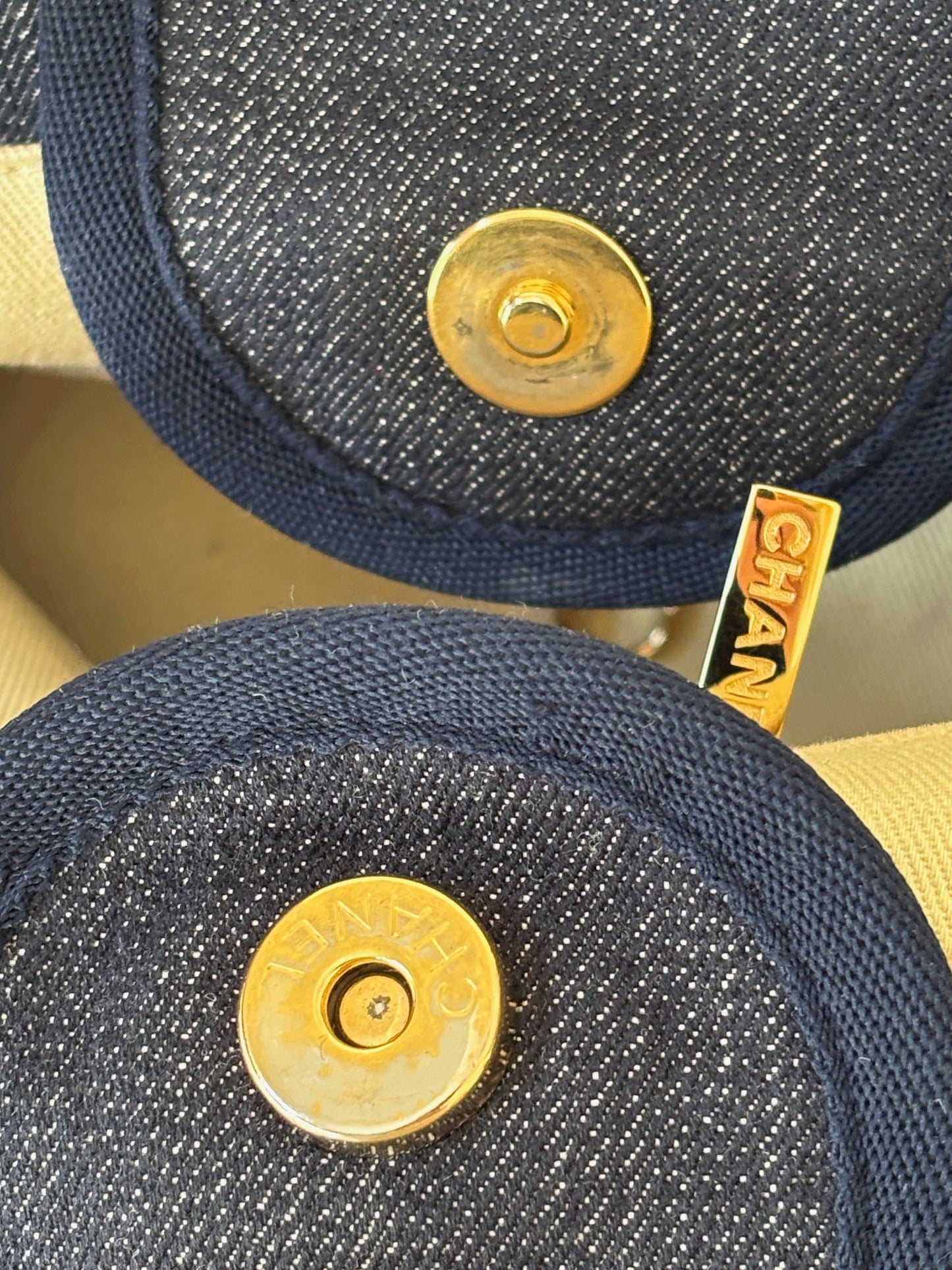 CHANEL Cabas Deauville denim