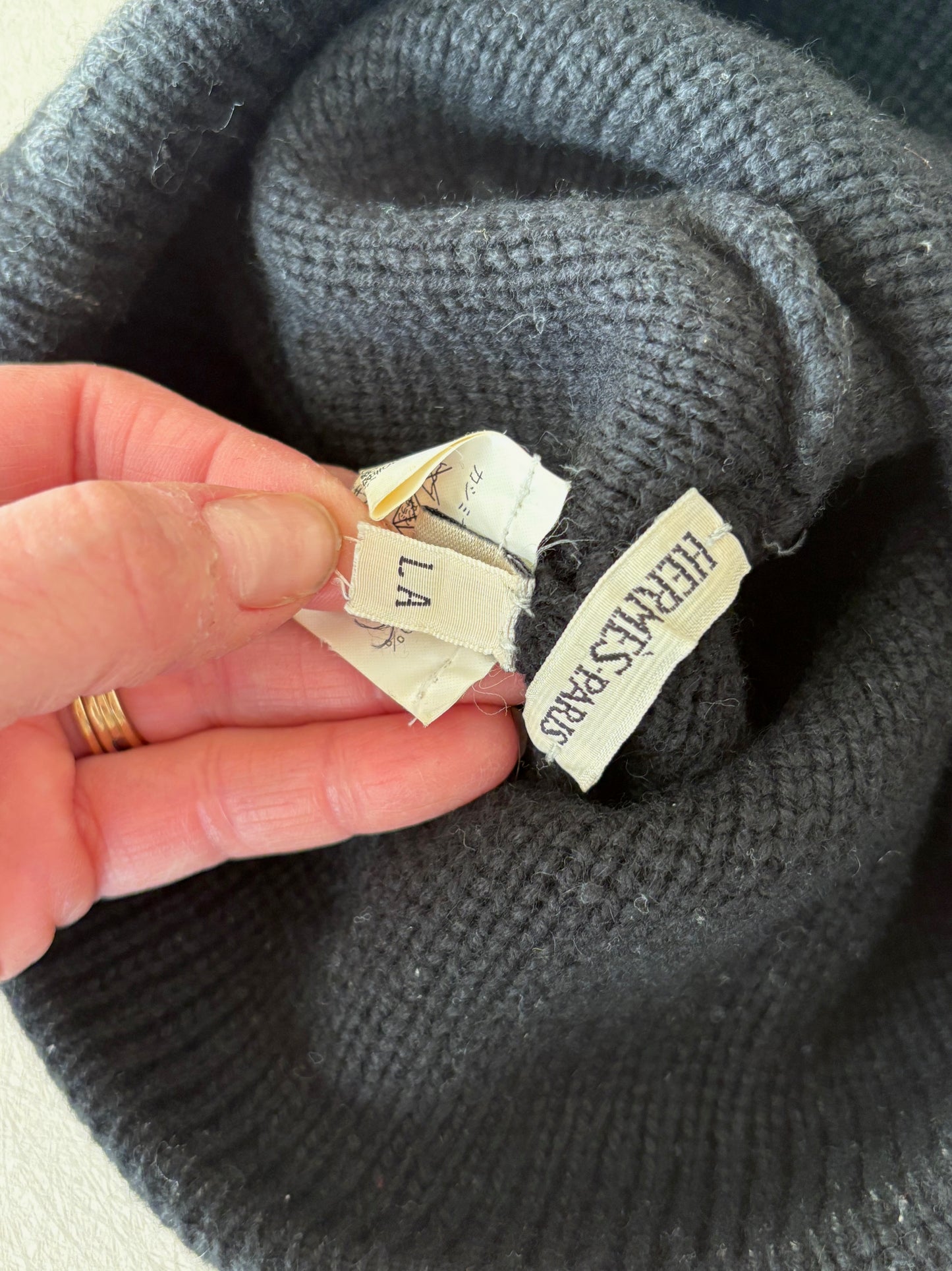 HERMÈS Bonnet en cachemire