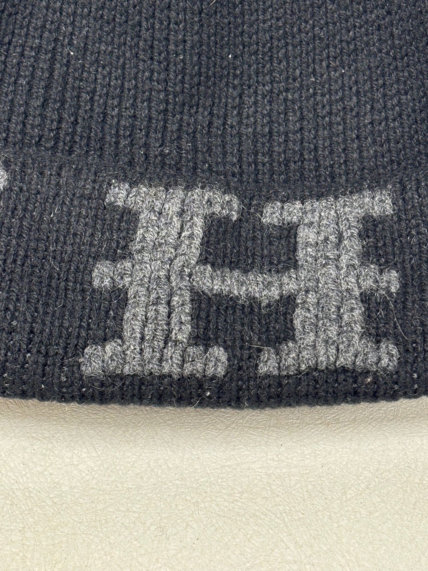 HERMÈS Bonnet en cachemire