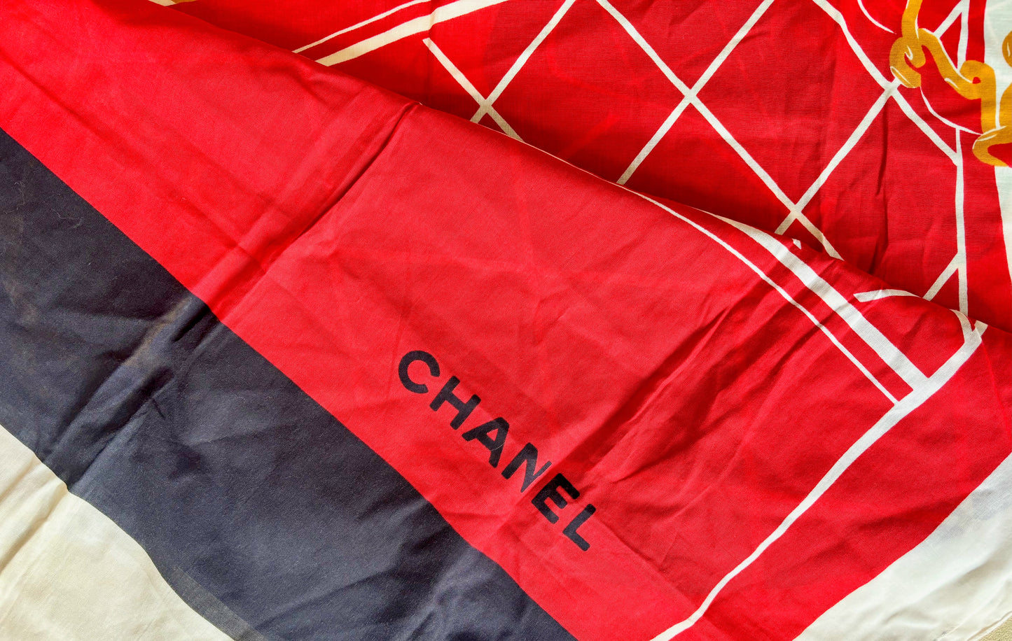 CHANEL Étole paréo
