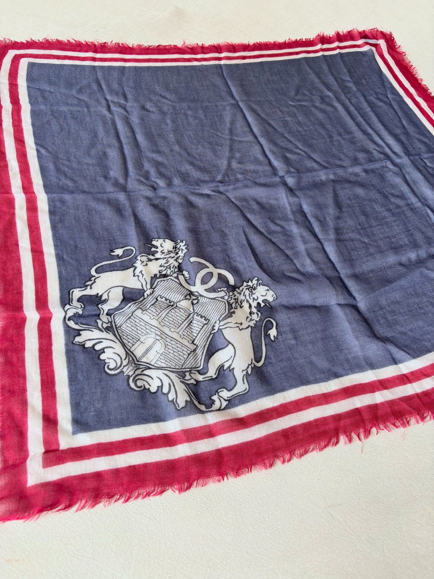 CHANEL Carré Cachemire