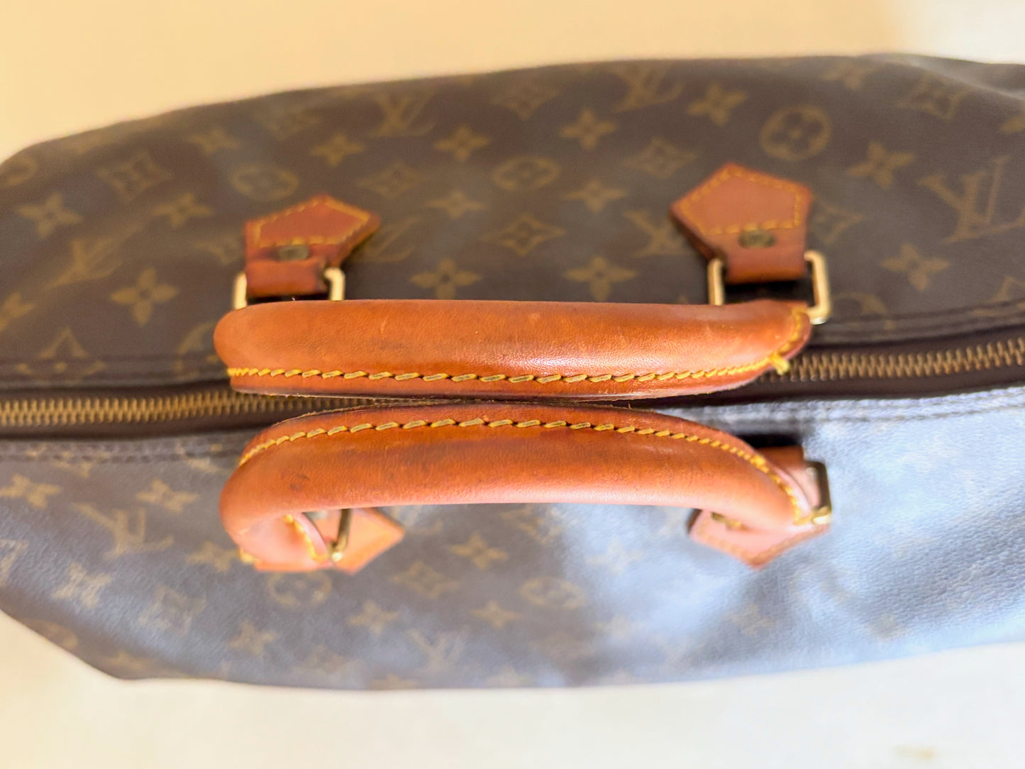 LOUIS VUITTON Speedy 35