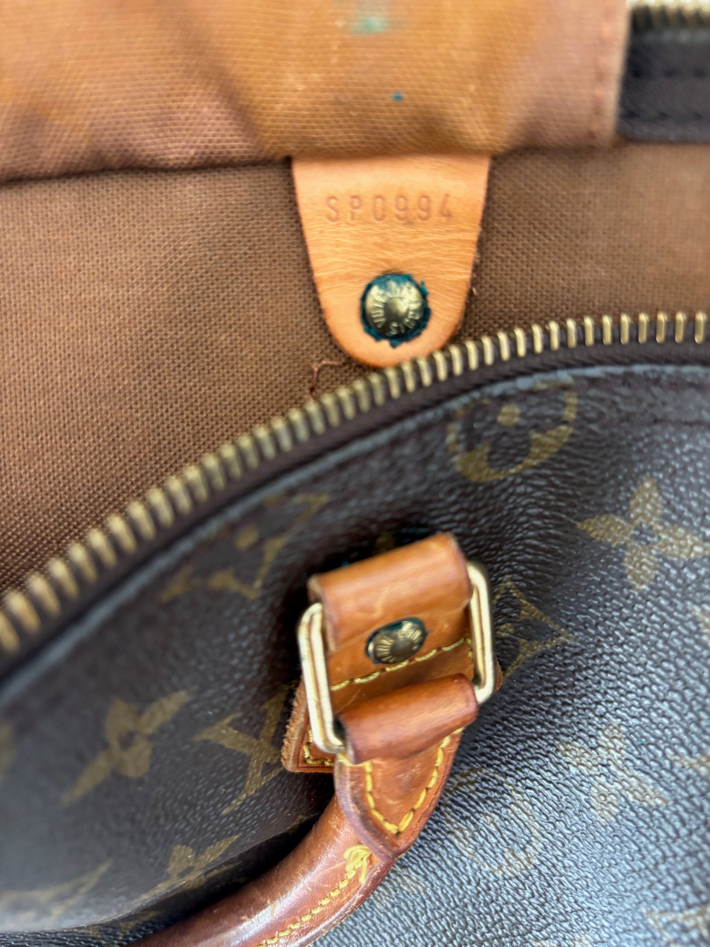 LOUIS VUITTON Speedy 35