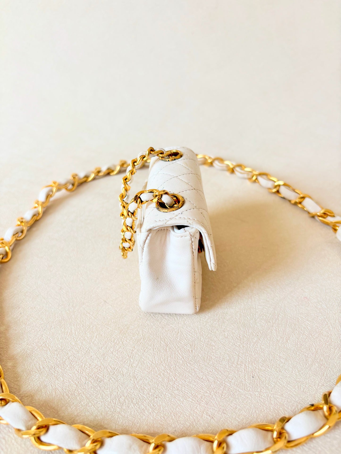 CHANEL Mini-sac Timeless et ceinture
