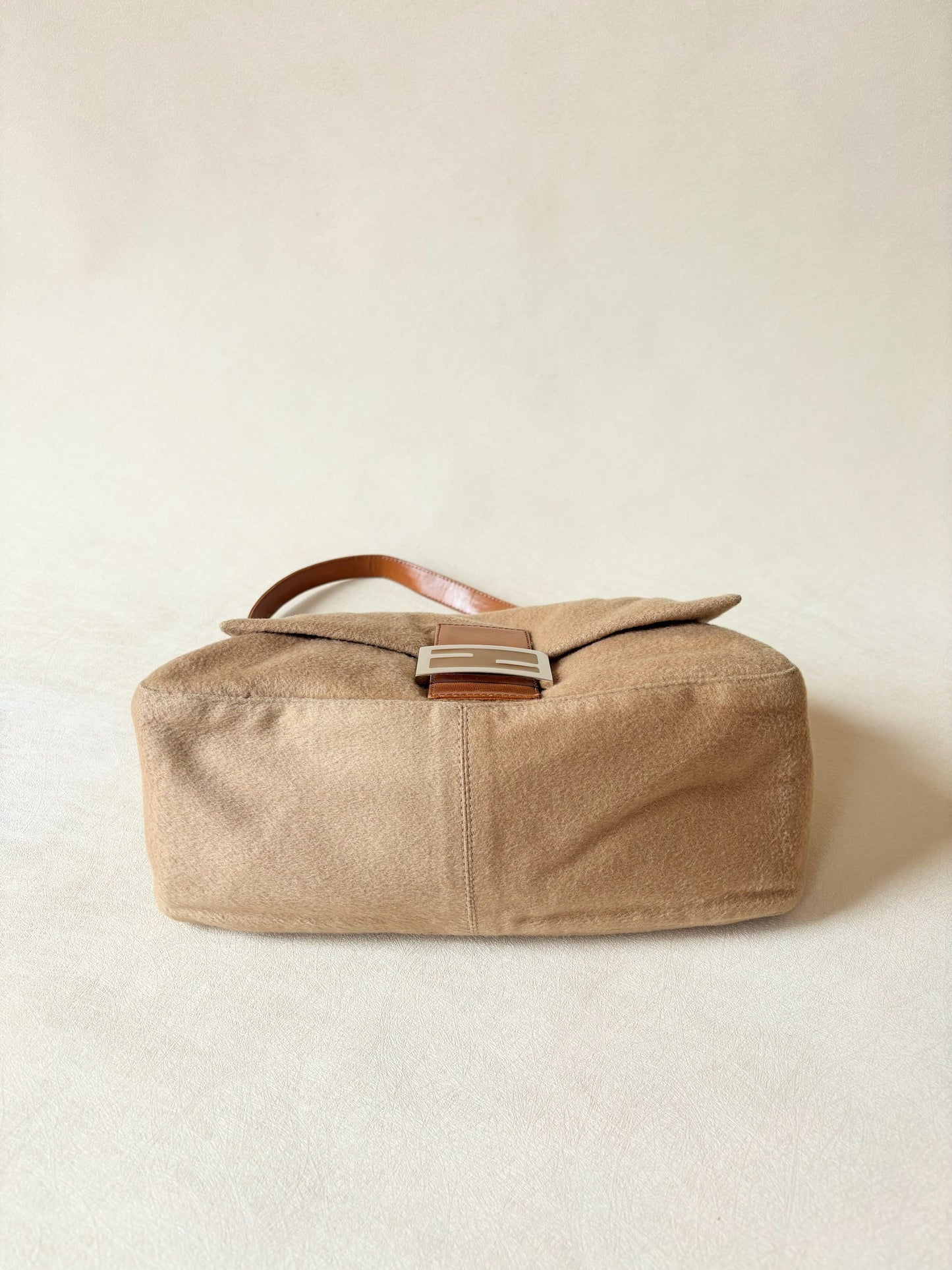 FENDI Sac Mamma Baguette