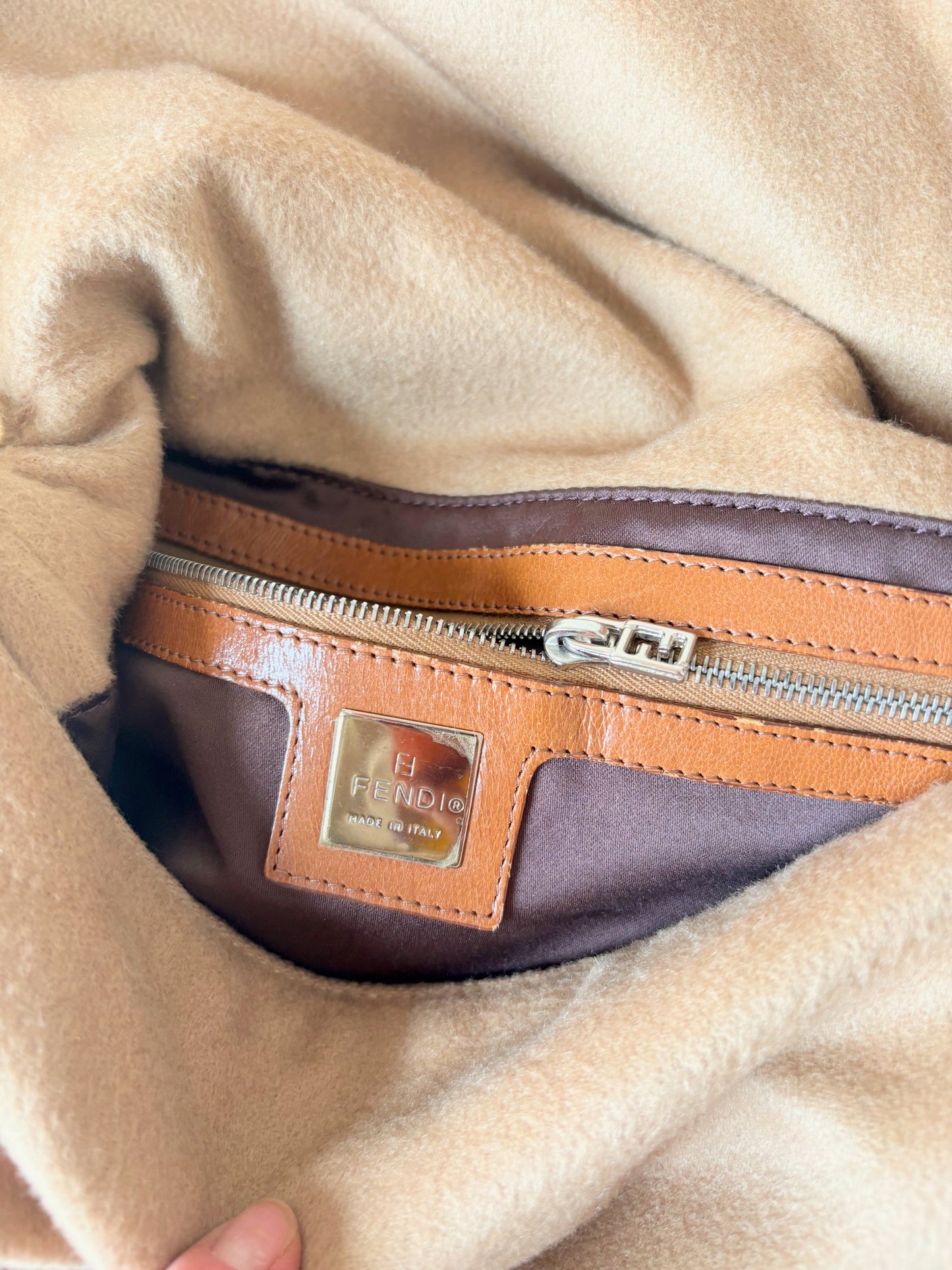 FENDI Sac Mamma Baguette