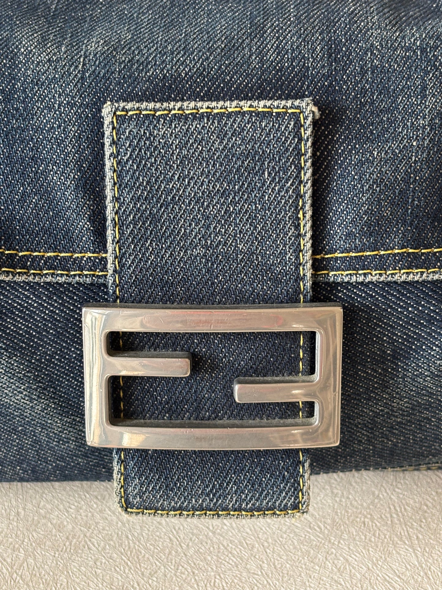 FENDI Sac Baguette Denim