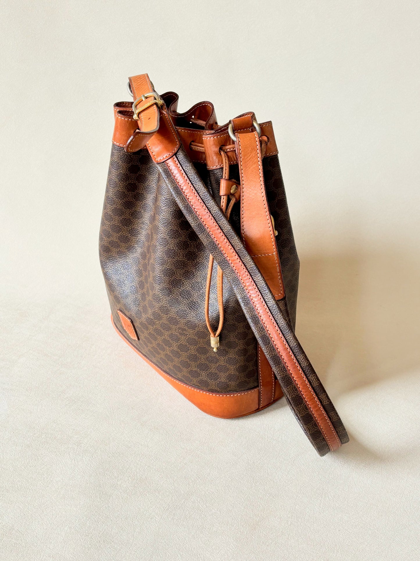 CÉLINE Sac Seau Triomphe