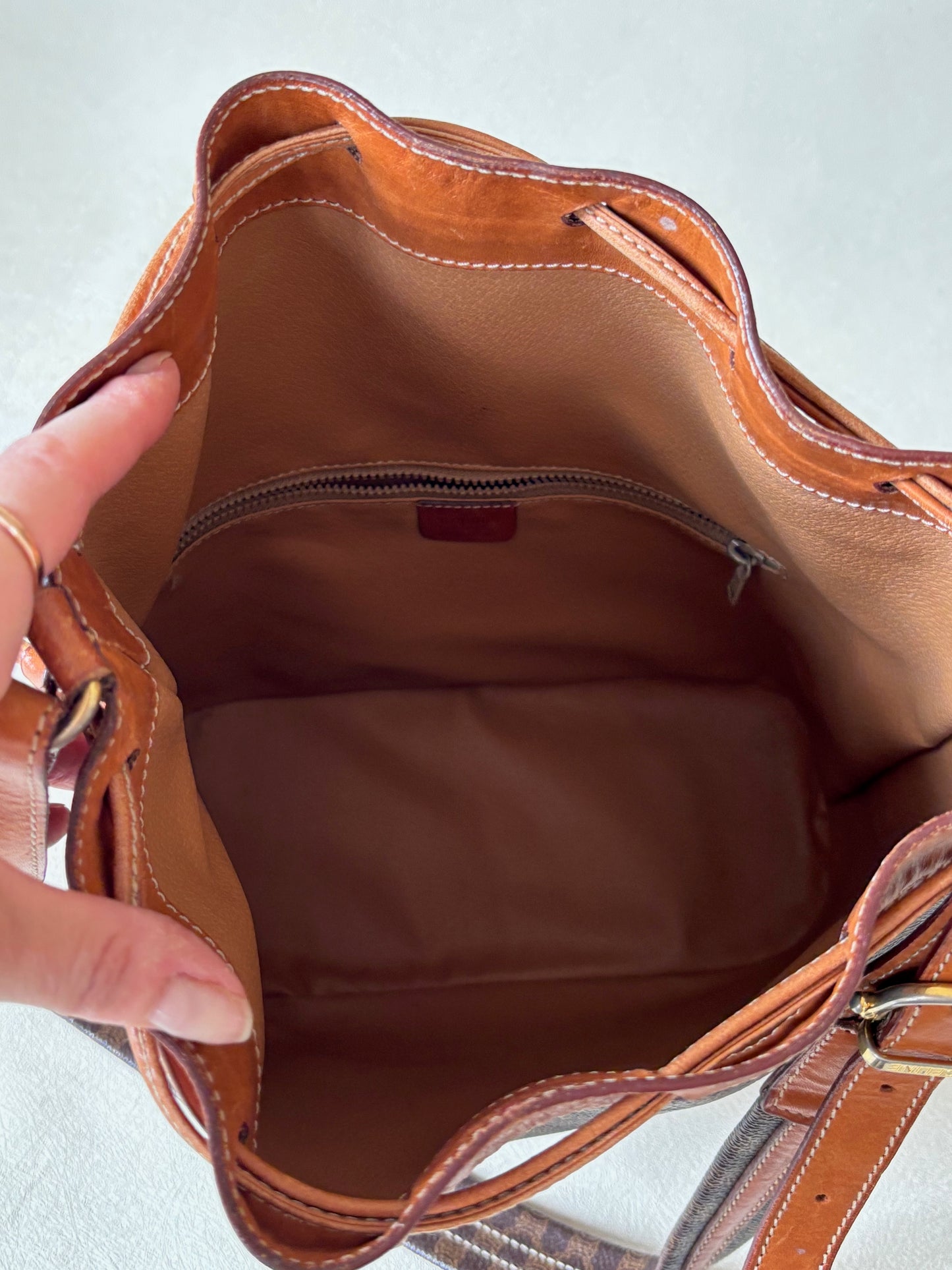 CÉLINE Sac Seau Triomphe