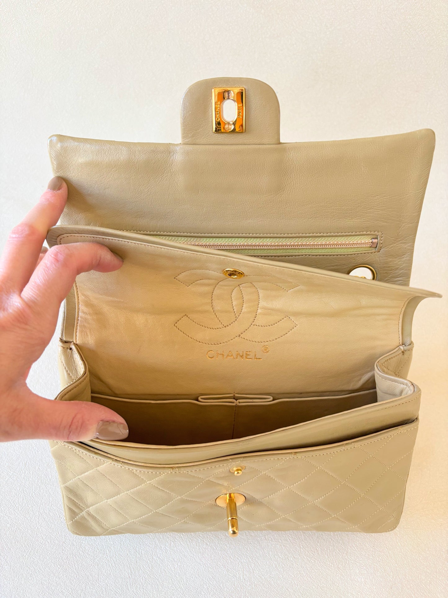 CHANEL Sac Timeless Classic 23