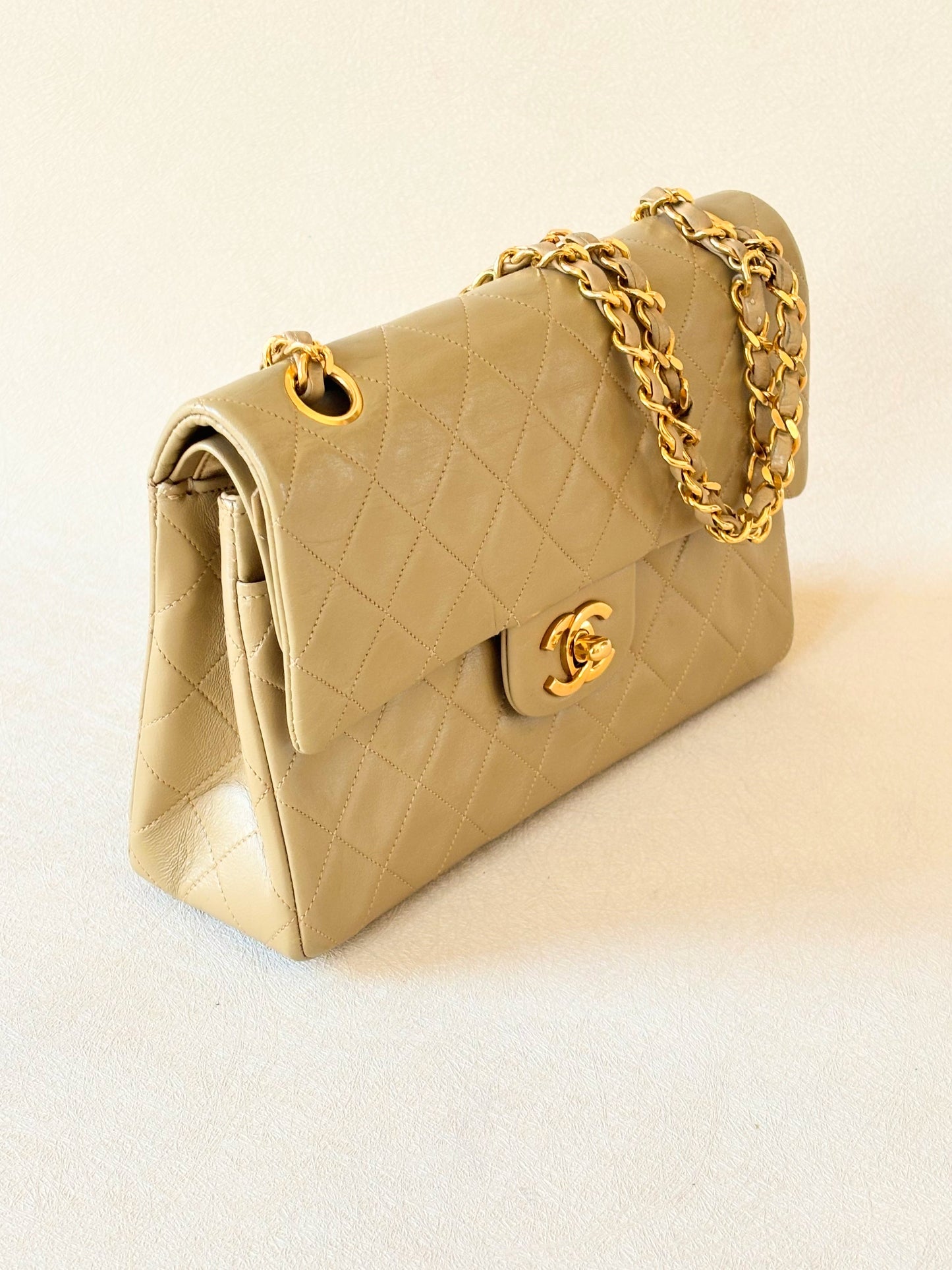 CHANEL Sac Timeless Classic 23