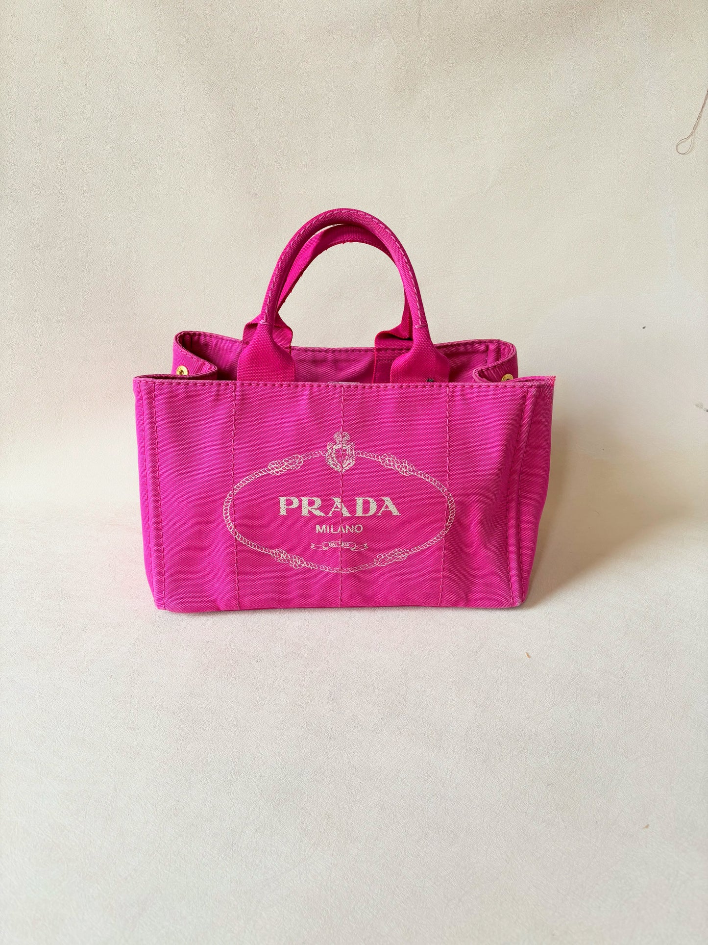 PRADA Sac Canapa