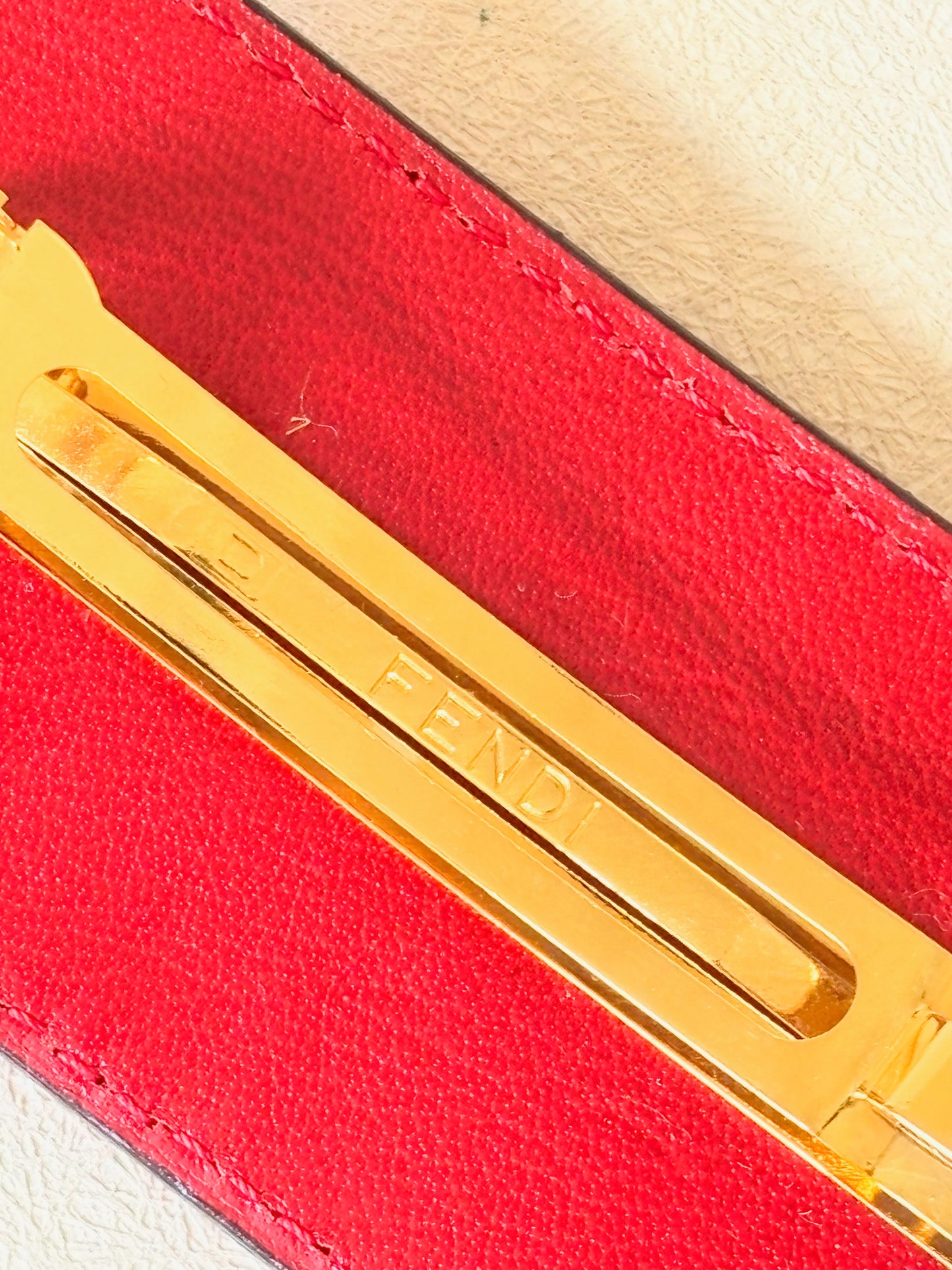 FENDI Barrette cuir