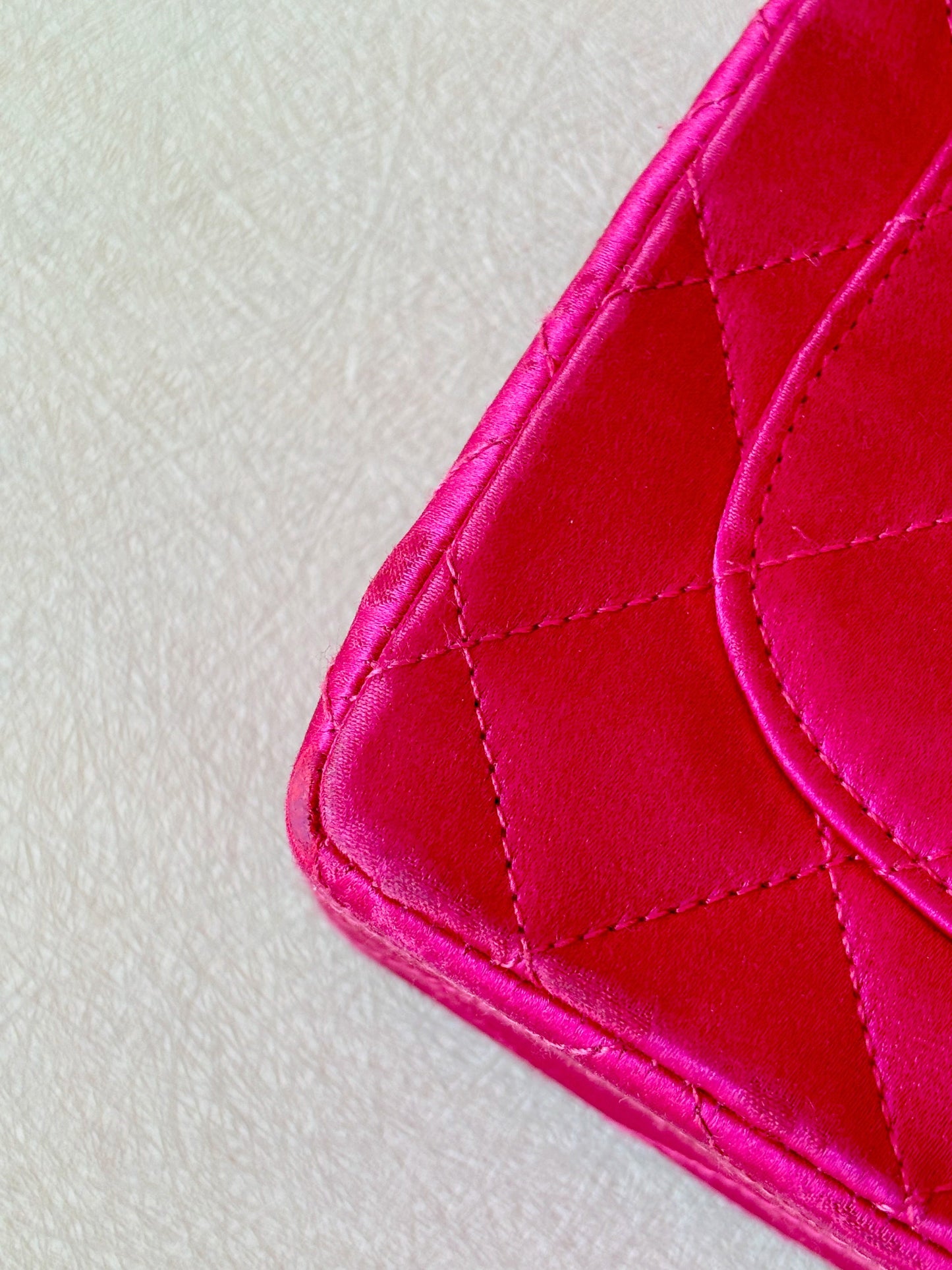 CHANEL Sac Timeless Satin