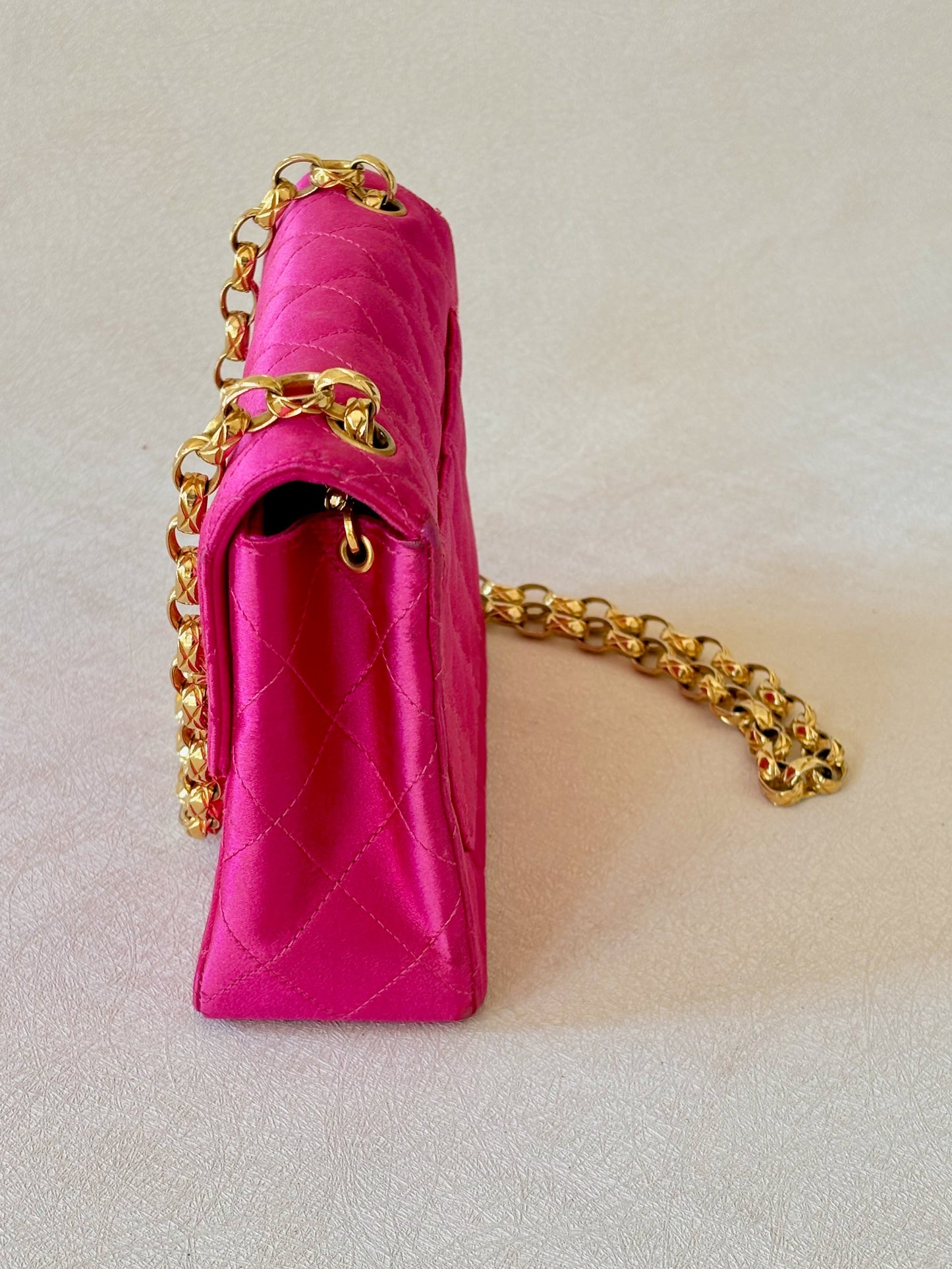 CHANEL Sac Timeless Satin