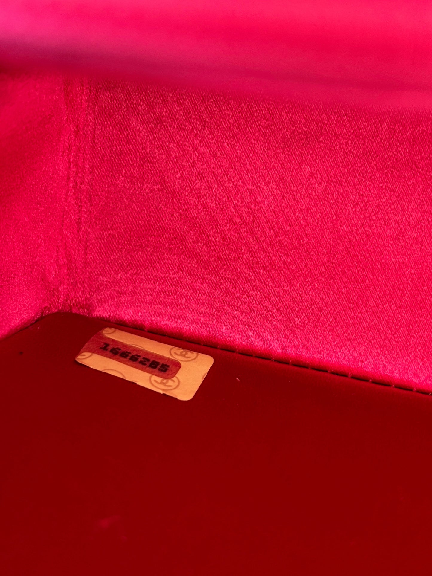 CHANEL Sac Timeless Satin