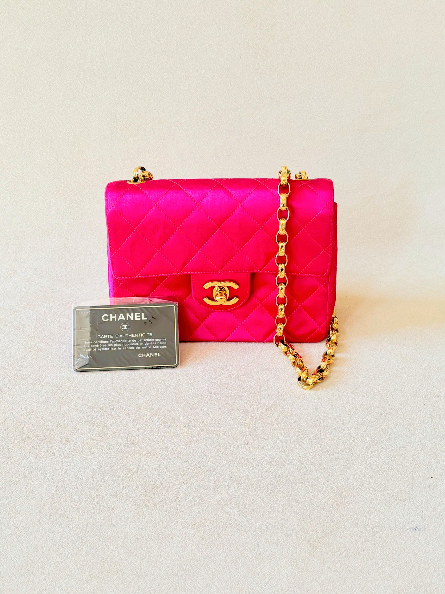 CHANEL Sac Timeless Satin