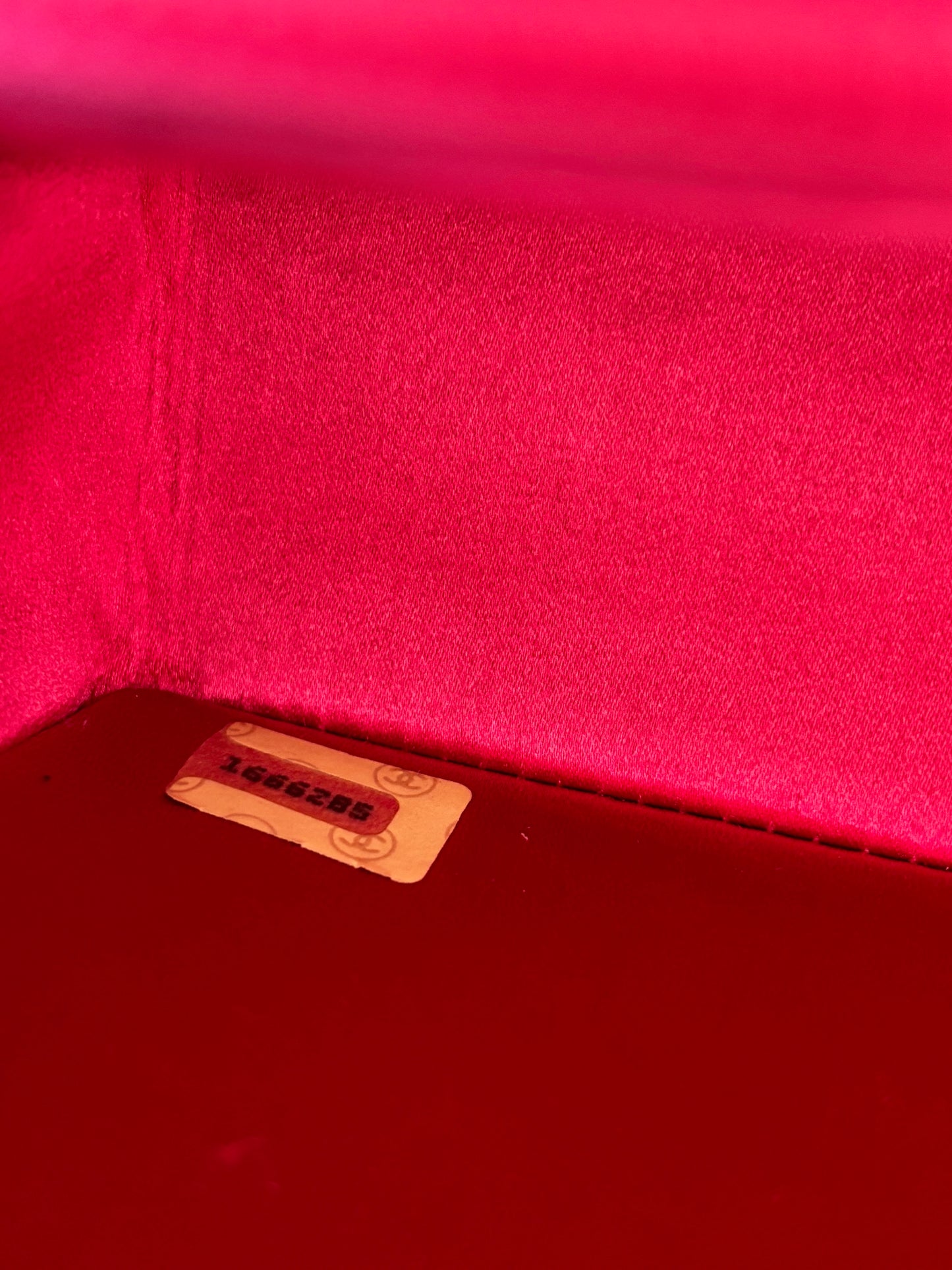 CHANEL Sac Timeless Satin