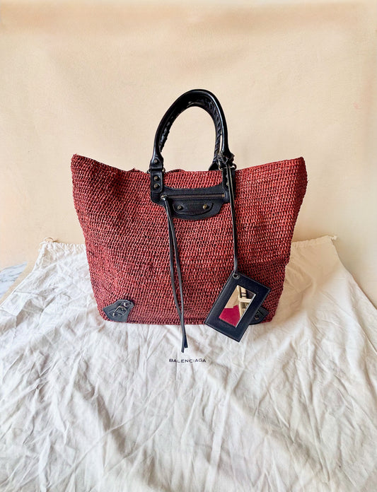 BALENCIAGA Panier en raphia