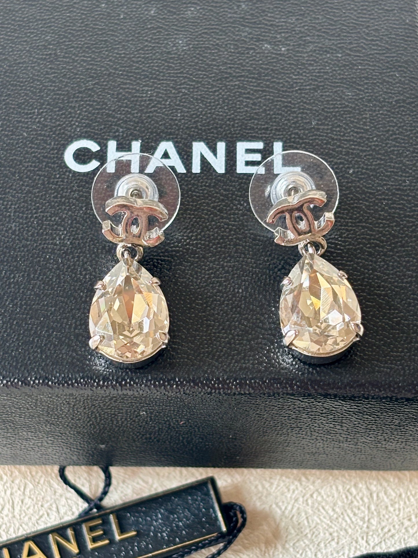 CHANEL Boucles d'oreilles