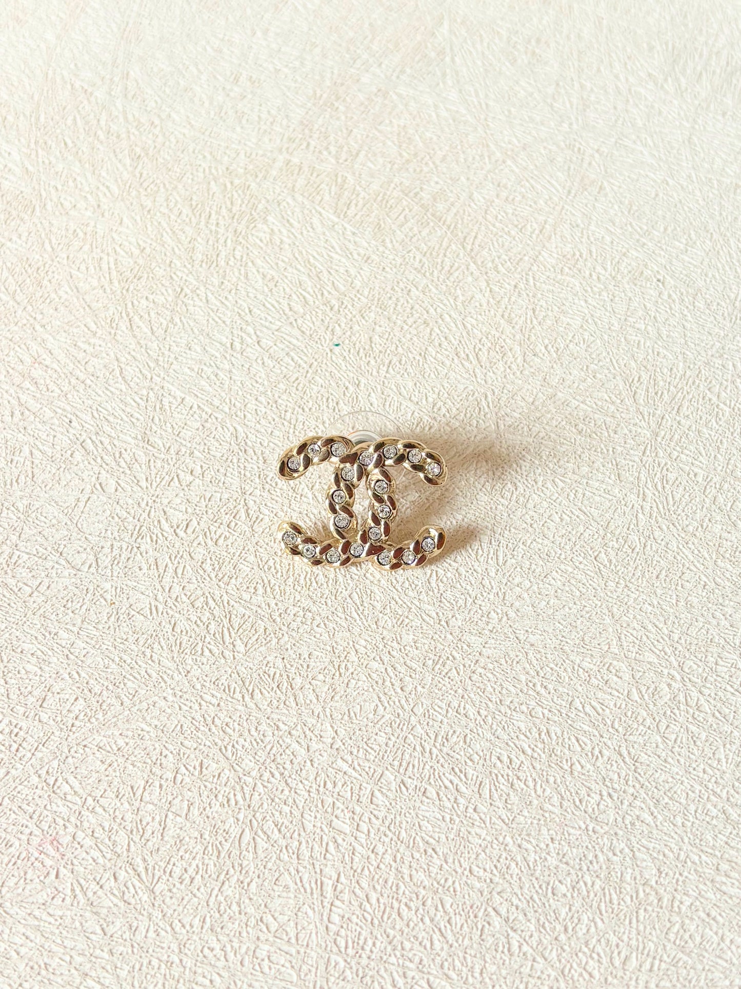 CHANEL Boucle d'oreille solitaire