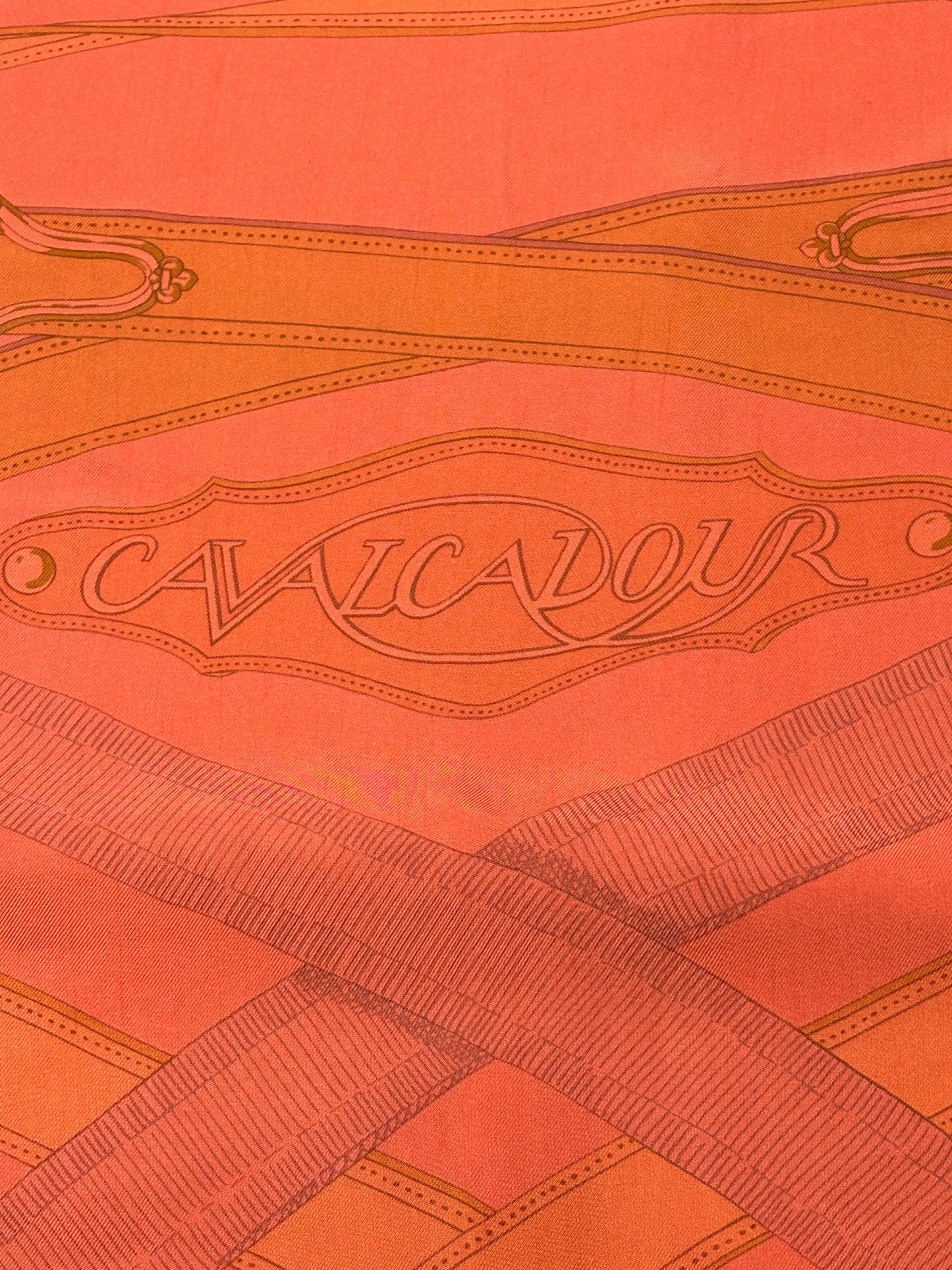 HERMÈS Carré Géant Surteint