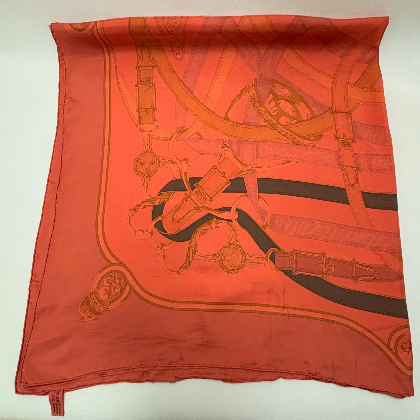 HERMÈS Carré Géant Surteint