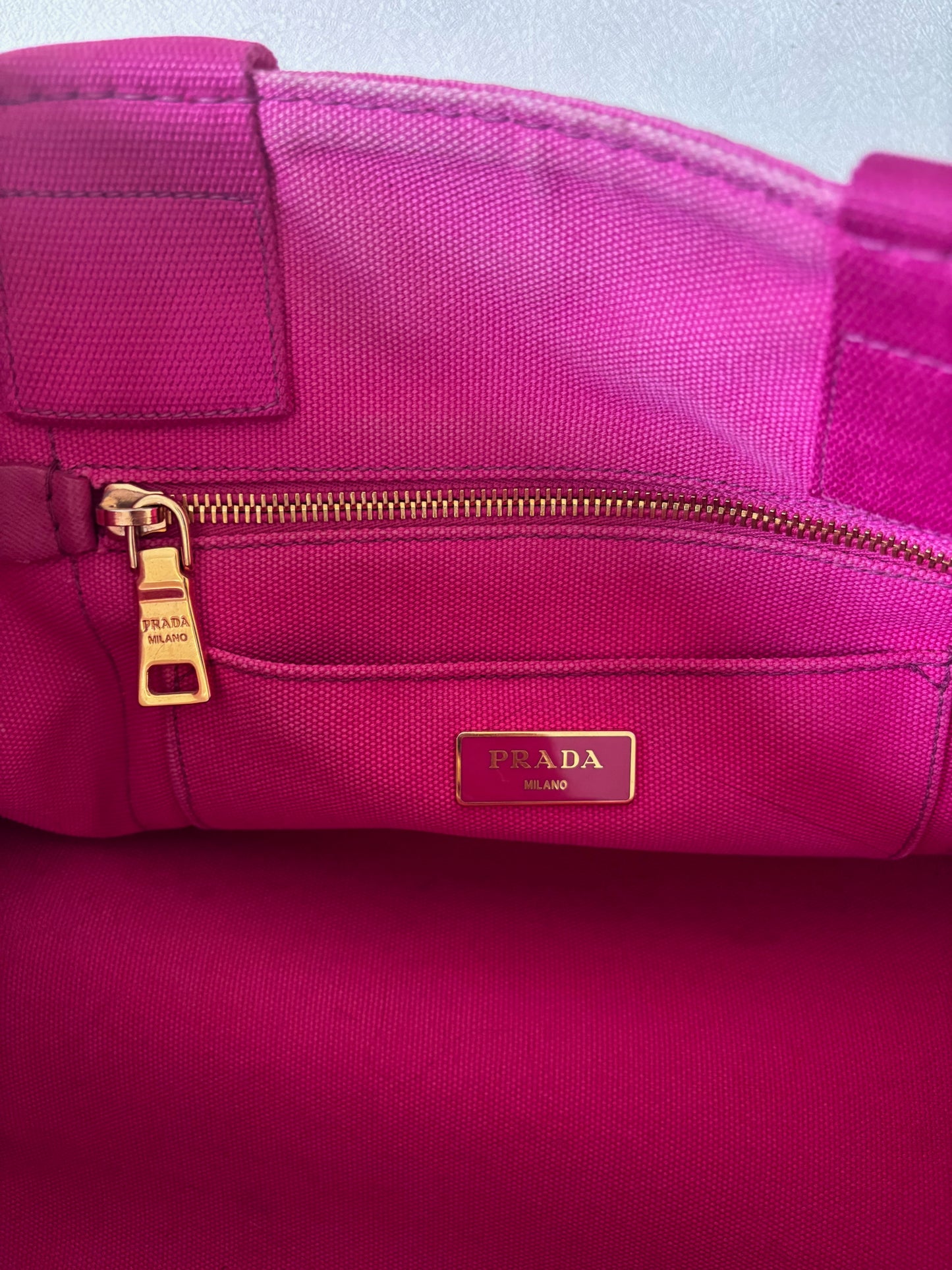 PRADA Sac Canapa
