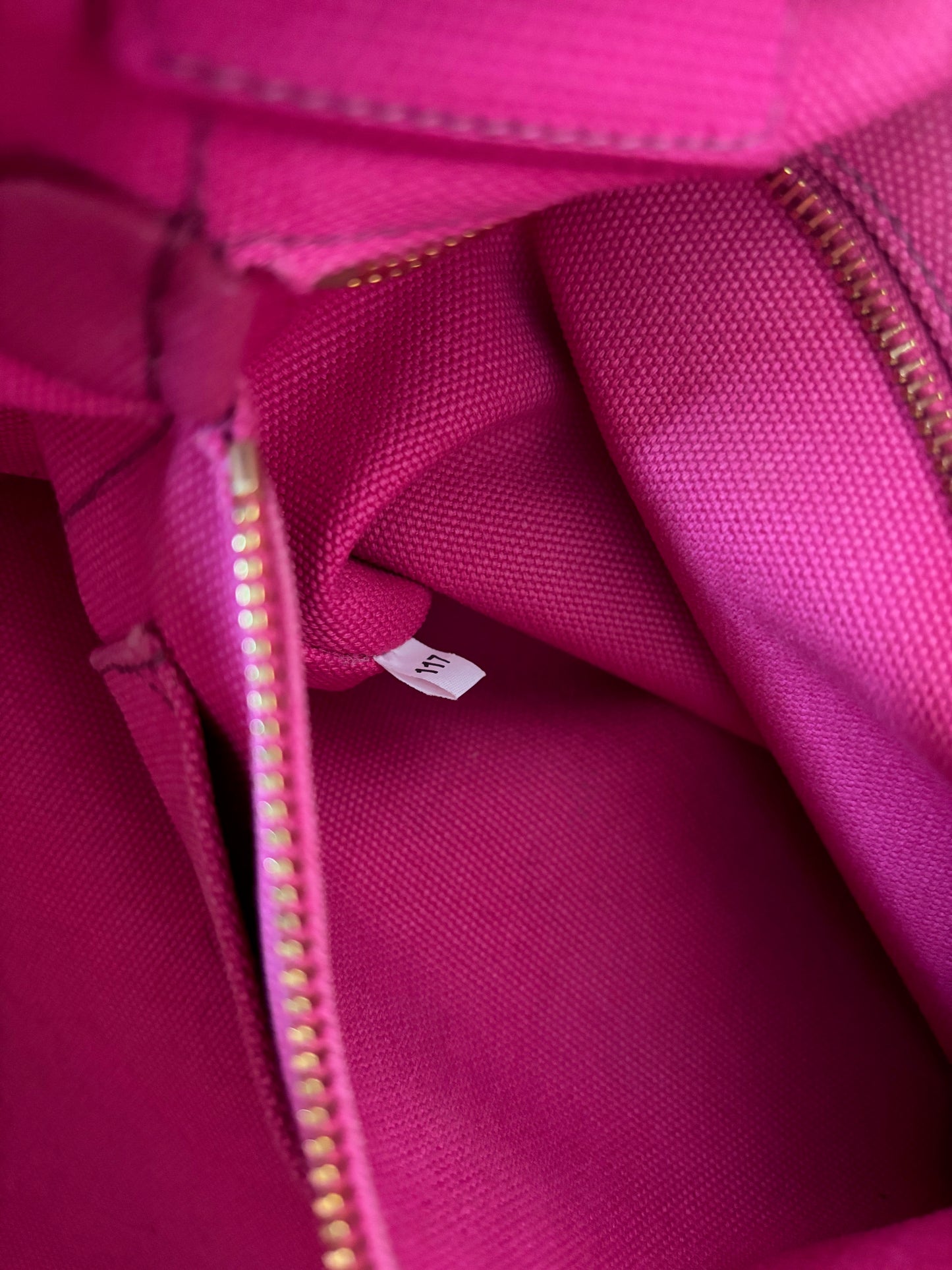 PRADA Sac Canapa