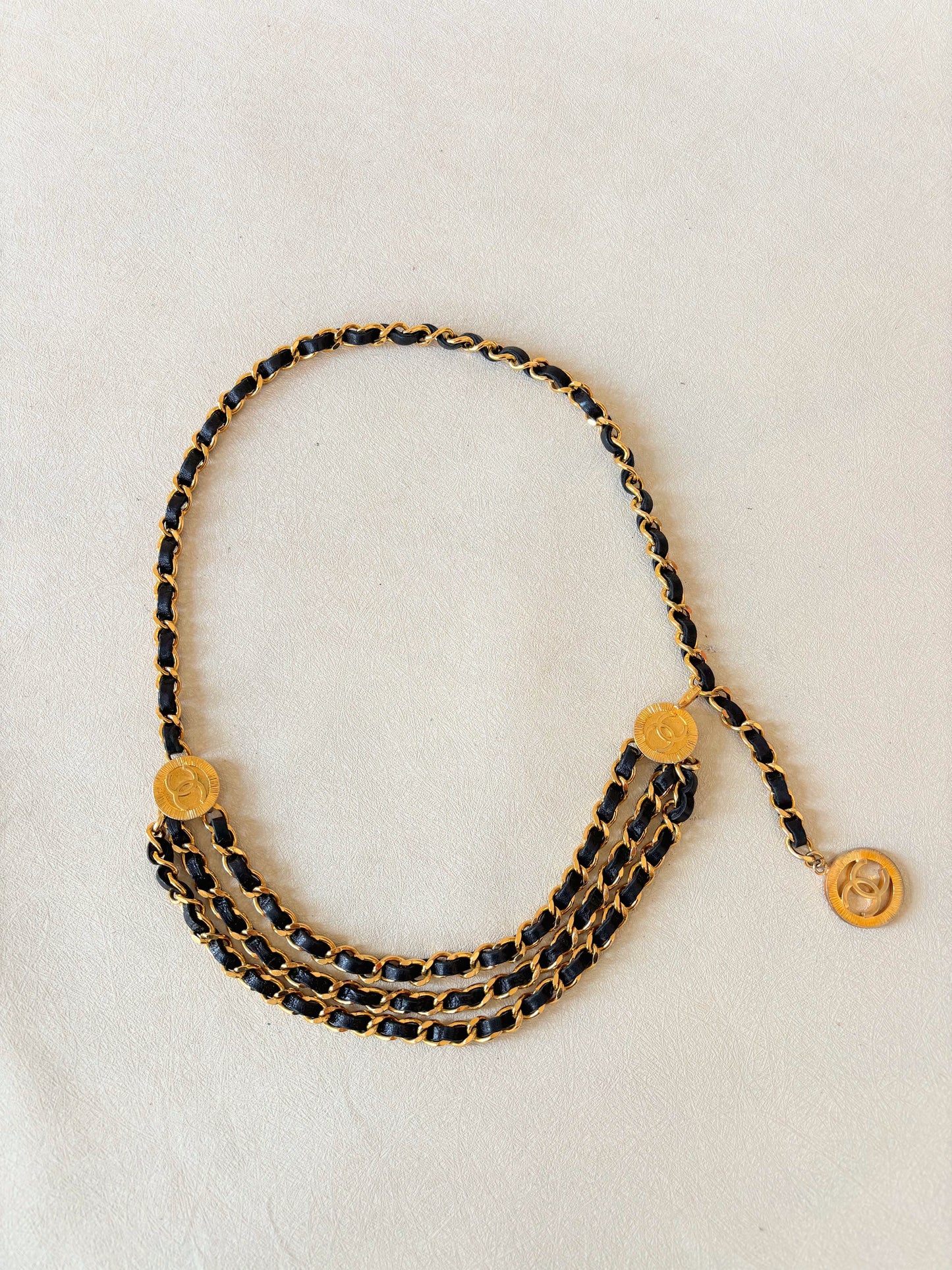 CHANEL Ceinture triple 1984