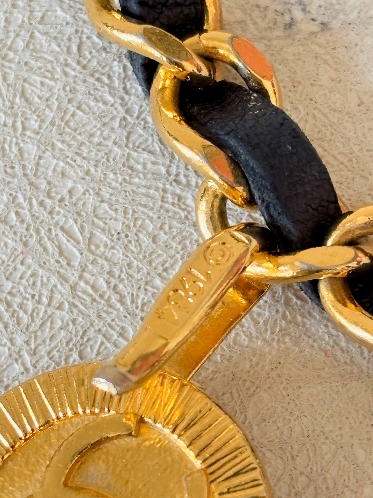 CHANEL Ceinture triple 1984