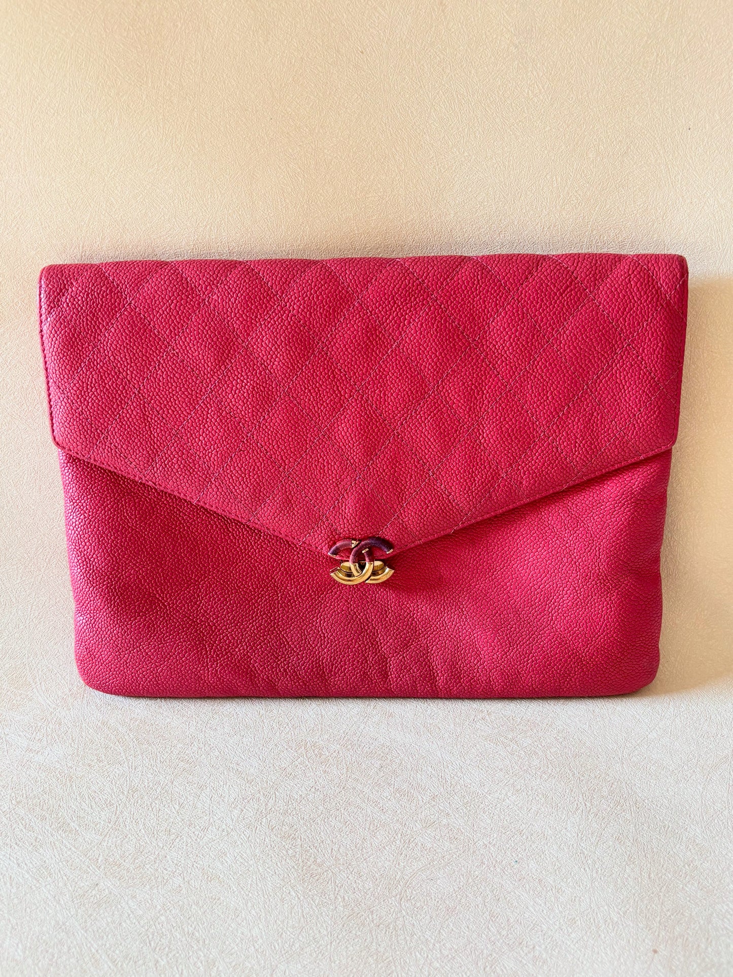 CHANEL Pochette cuir caviar