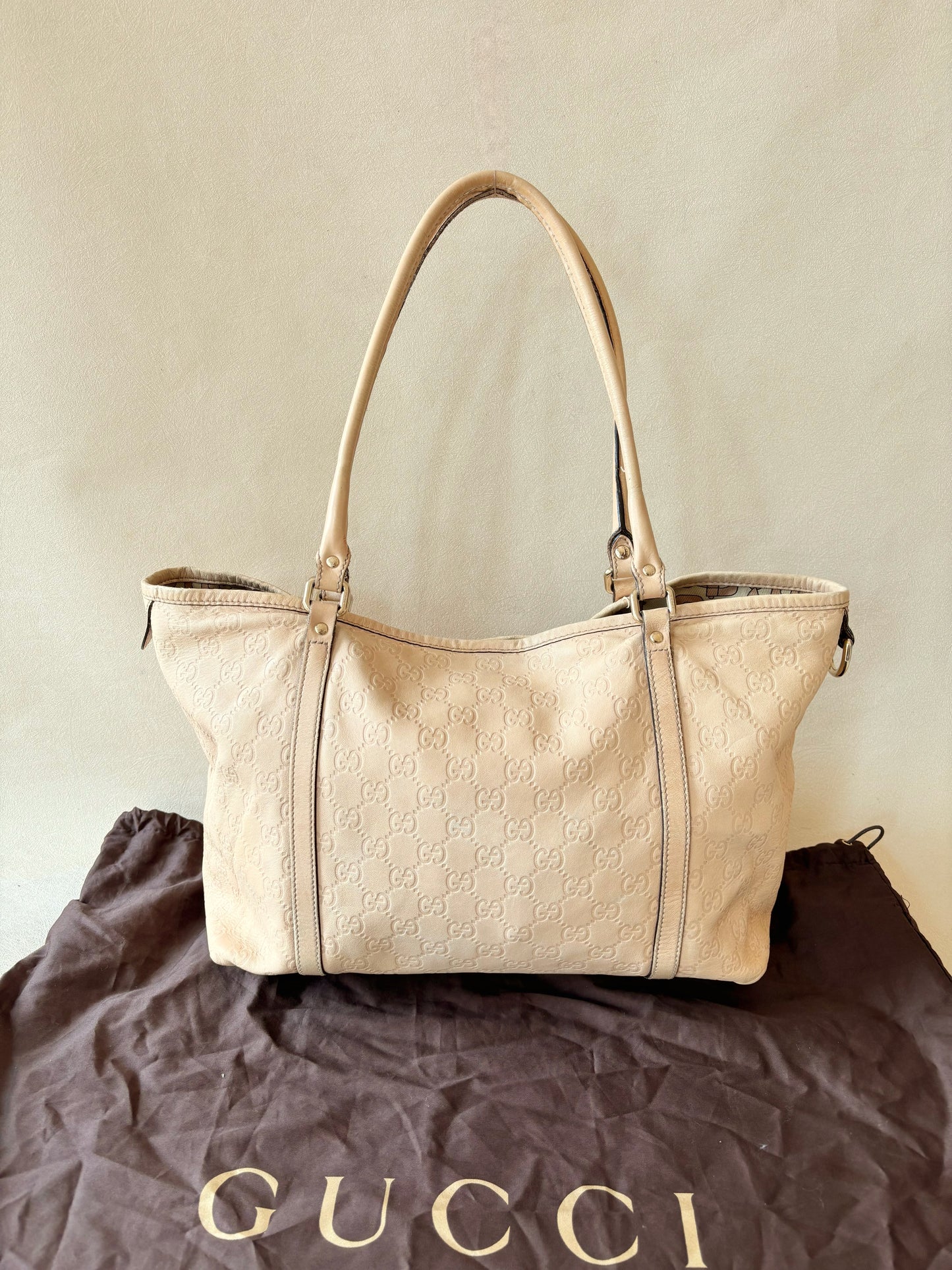 GUCCI Sac Cabas Guccissima