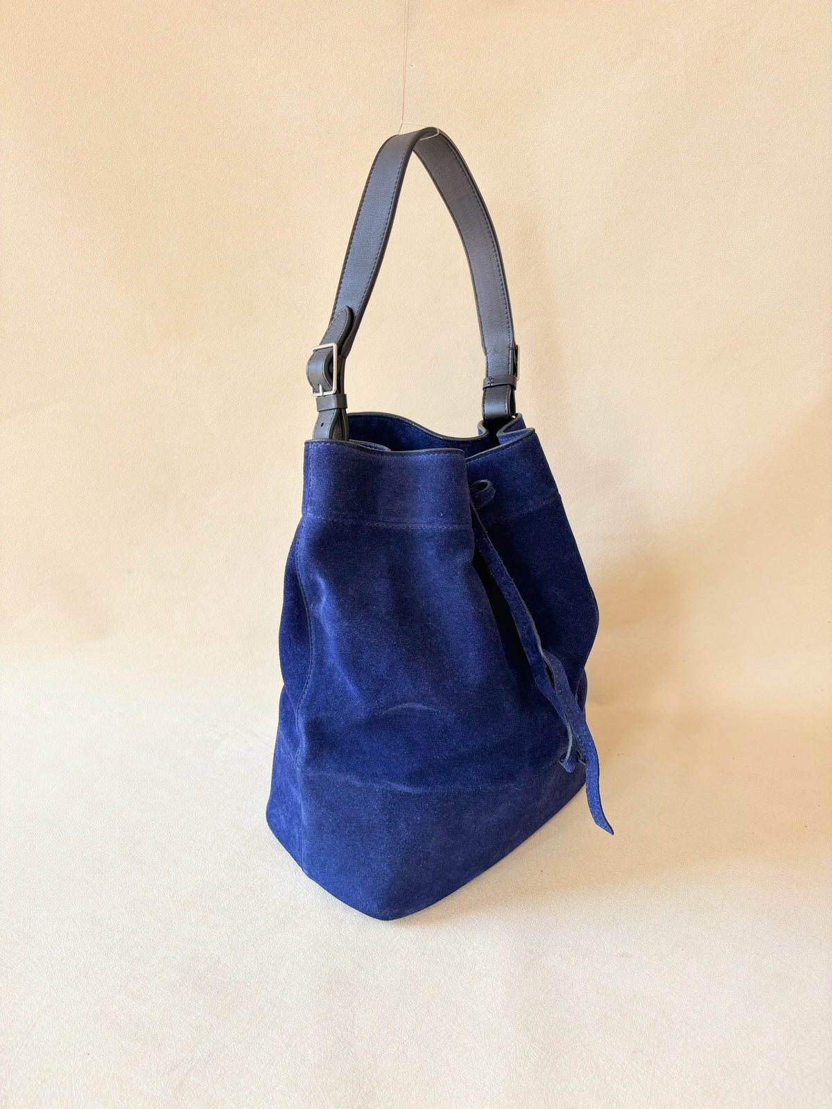 CÉLINE Sac Seau Veau Velours
