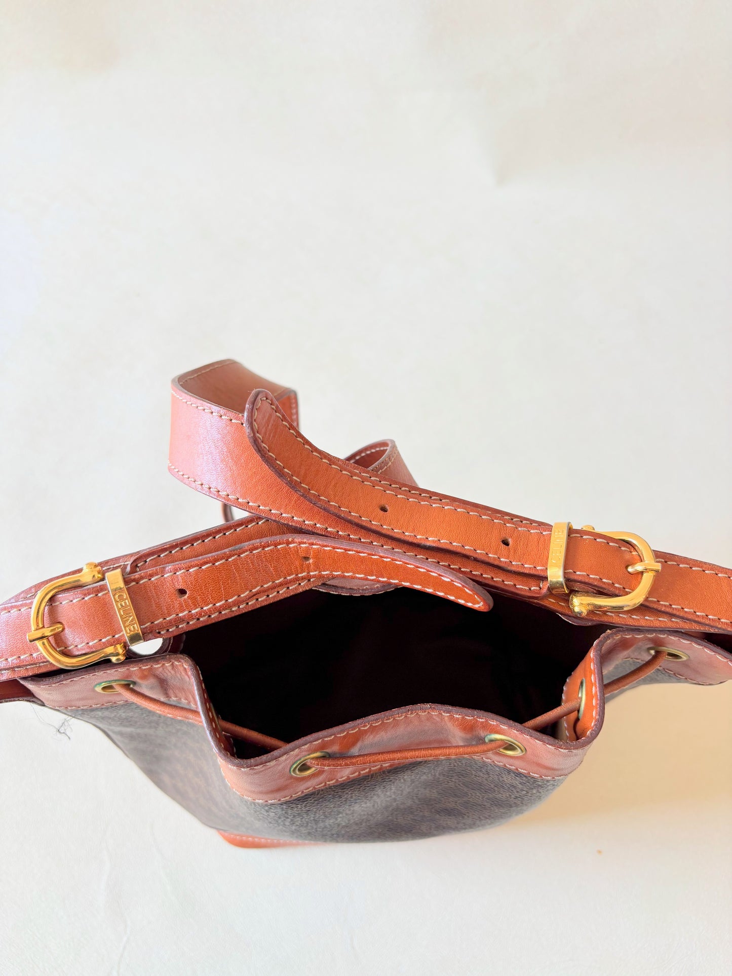 CÉLINE Sac Seau Triomphe
