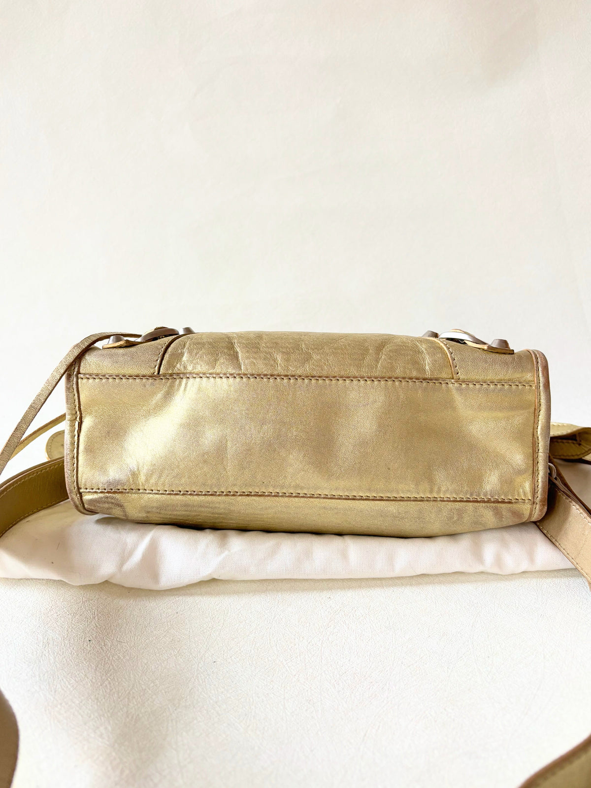 BALENCIAGA Sac City Mini Or