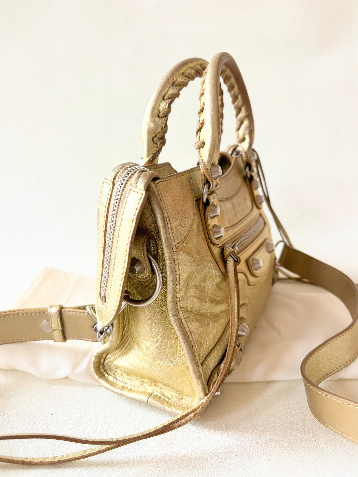BALENCIAGA Sac City Mini Or