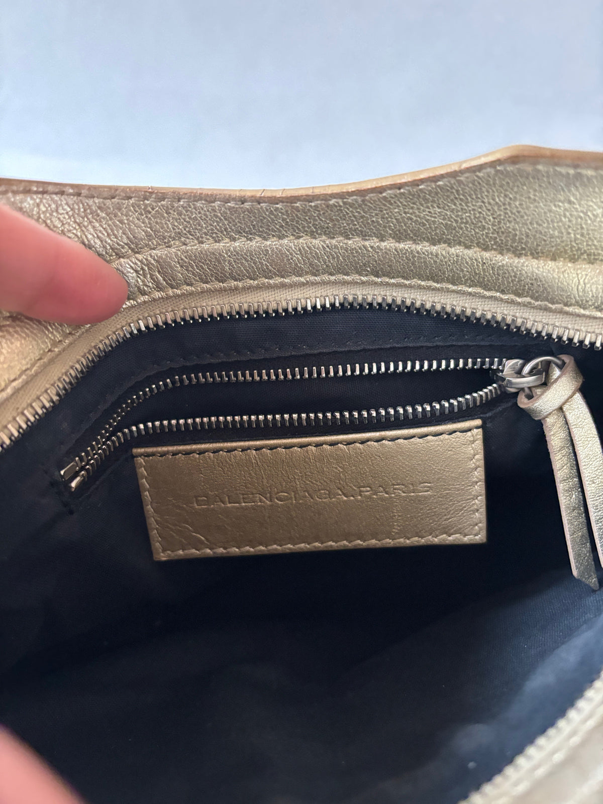 BALENCIAGA Sac City Mini Or